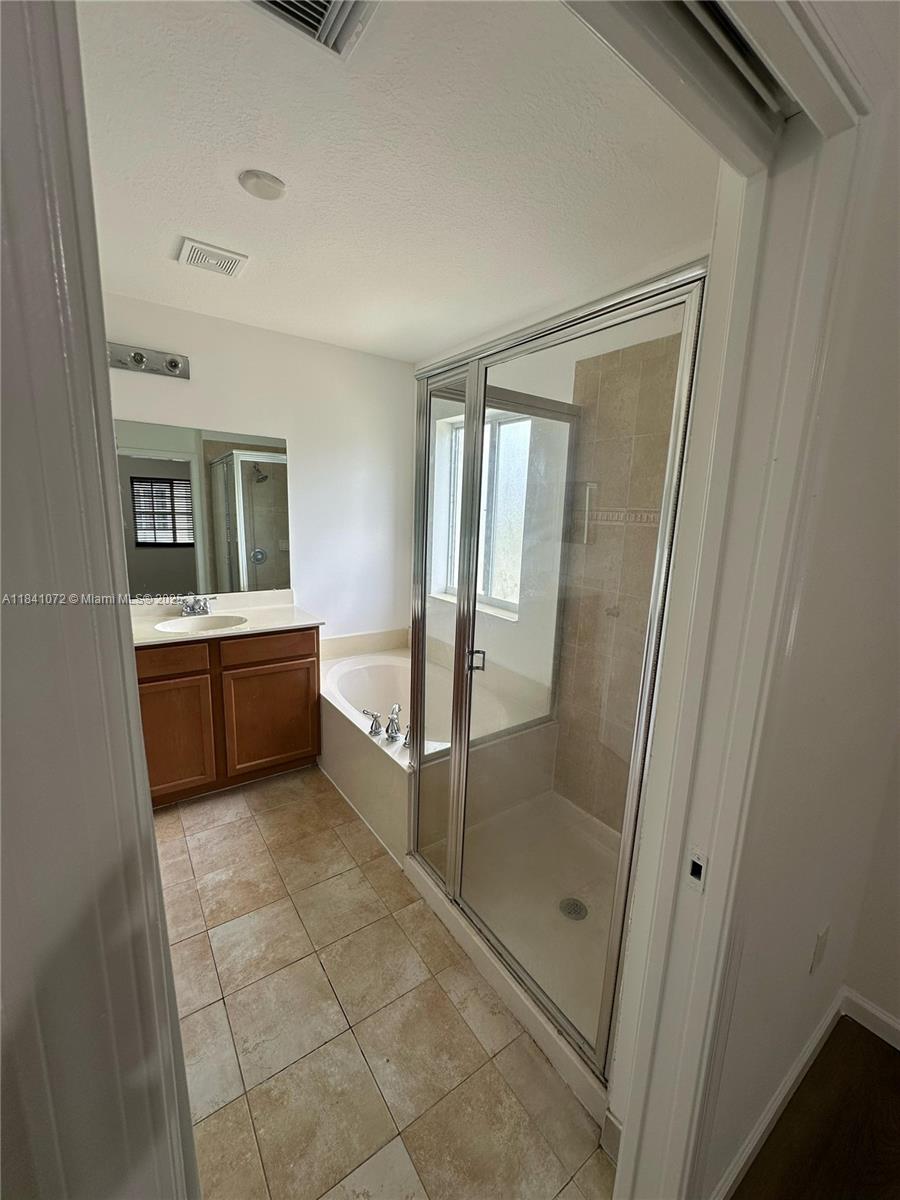 20901 NW 14th Pl #847, Miami Gardens, Florida image 27