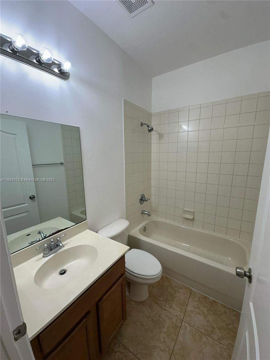 20901 NW 14th Pl #847, Miami Gardens, Florida image 35
