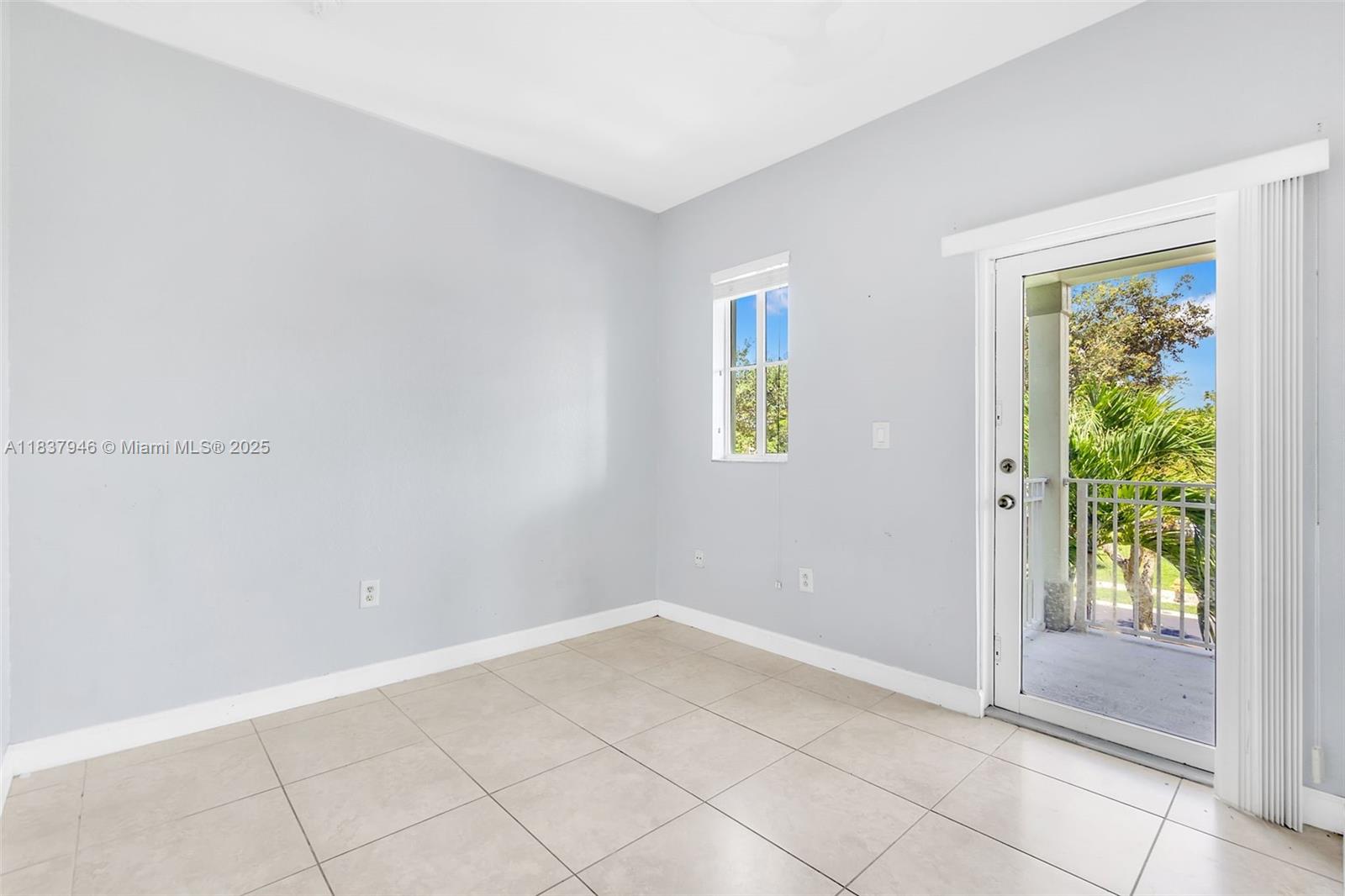 389 NE 32nd Ter, Homestead, Florida image 28