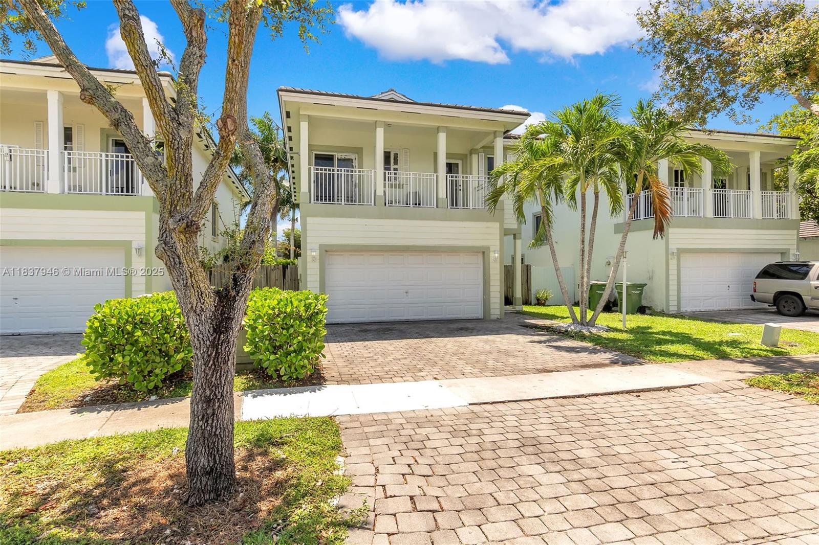 389 NE 32nd Ter, Homestead, Florida image 3