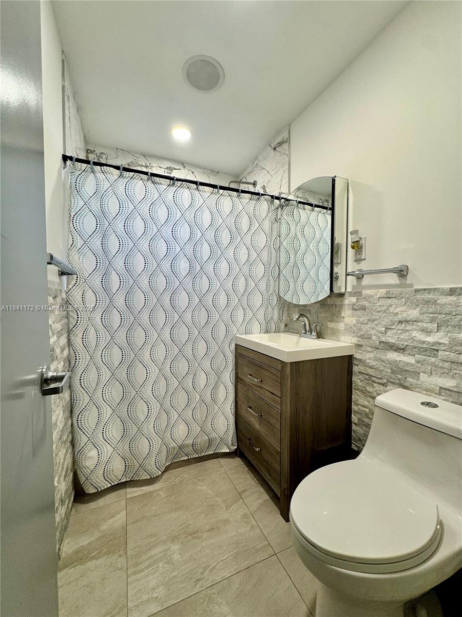 3800 SW 31st Dr, West Park, Florida image 17