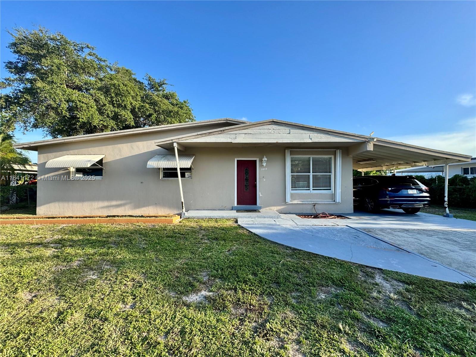 3800 SW 31st Dr, West Park, Florida image 2
