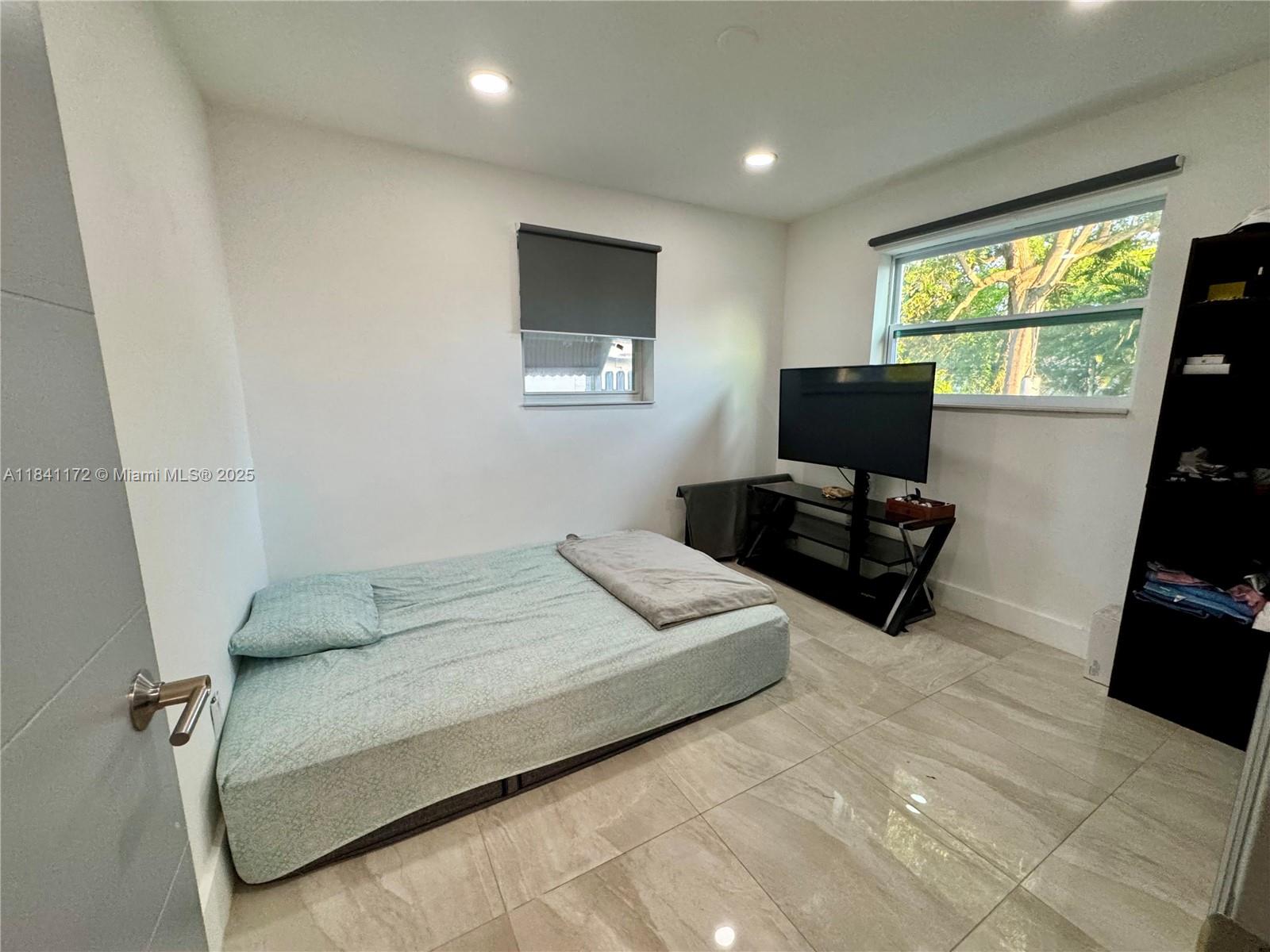 3800 SW 31st Dr, West Park, Florida image 20