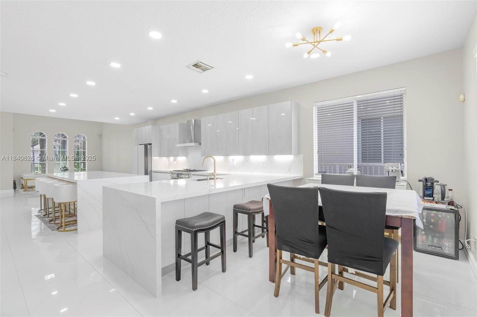 19360 SW 61st St, Pembroke Pines, Florida image 15