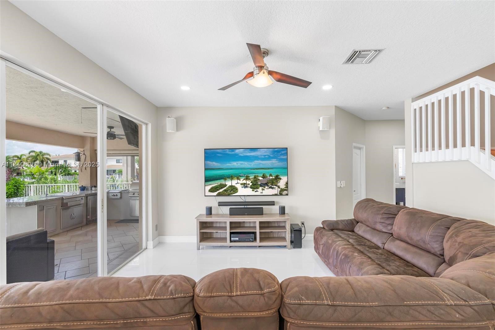 19360 SW 61st St, Pembroke Pines, Florida image 19