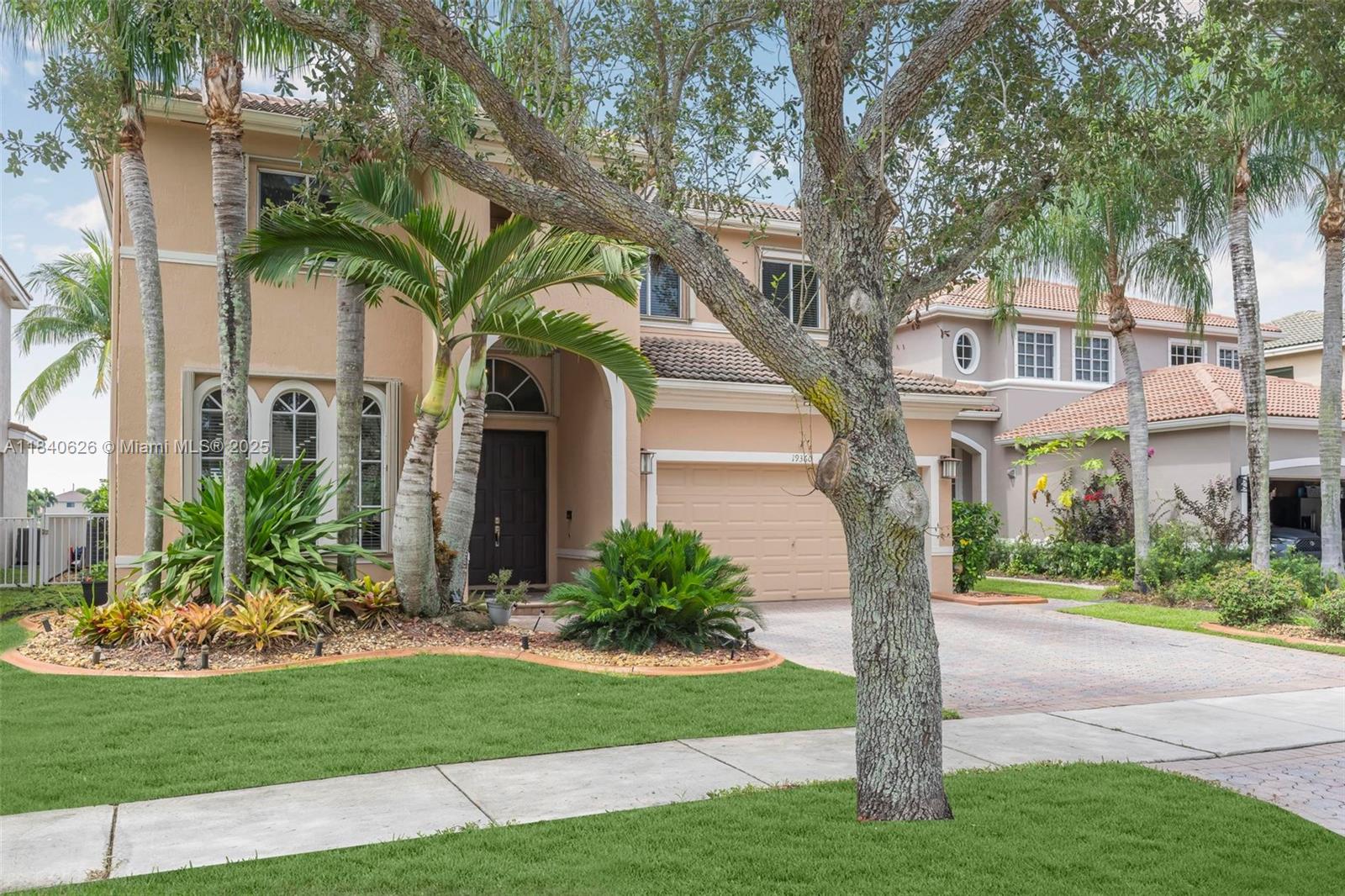 19360 SW 61st St, Pembroke Pines, Florida image 8