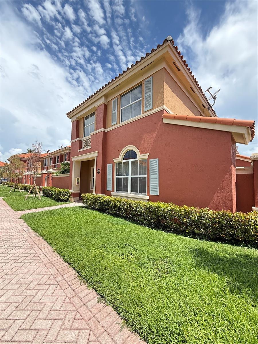 Property photo # 4