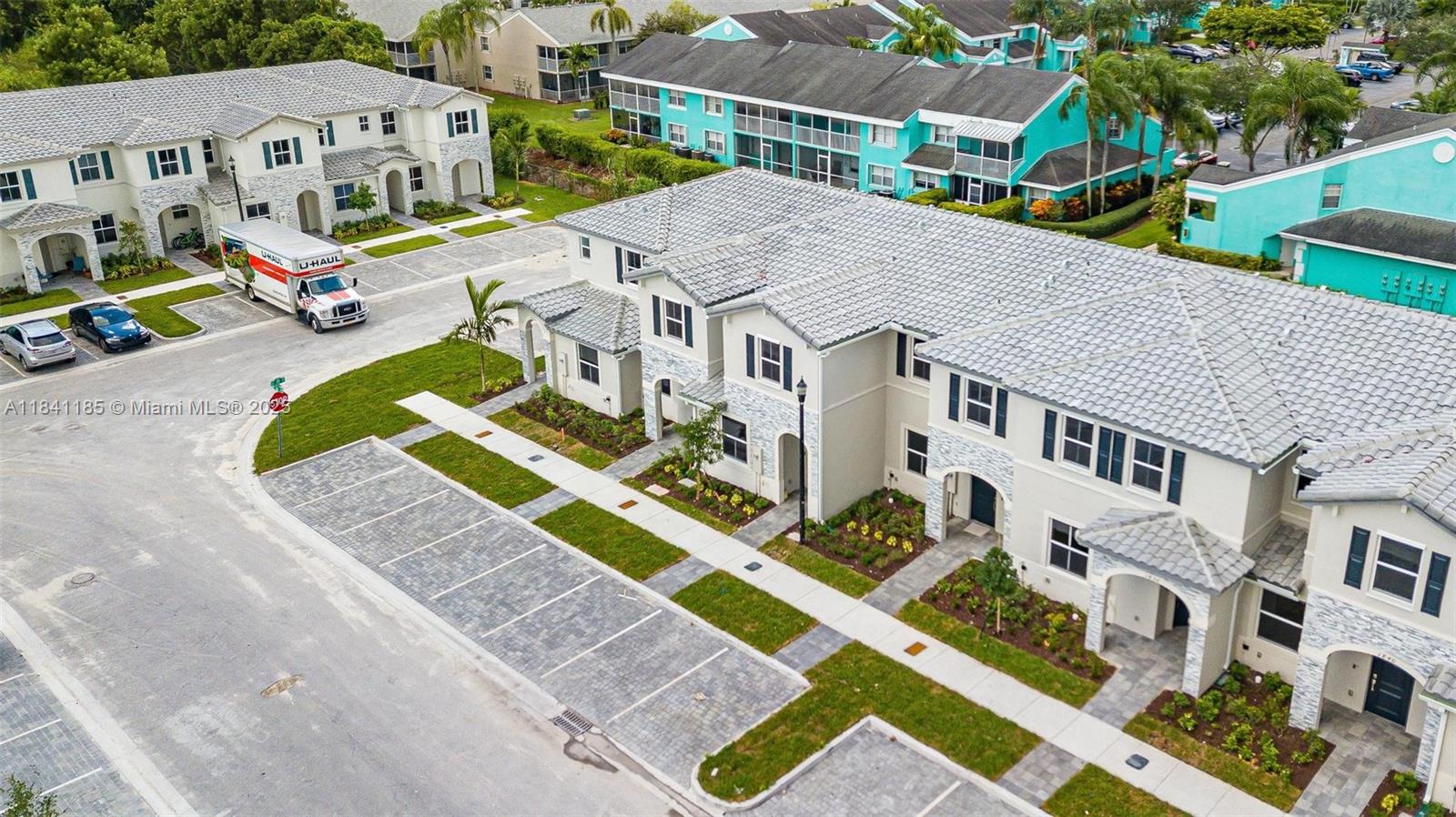 1870 SE 26th Ter, Homestead, Florida image 3