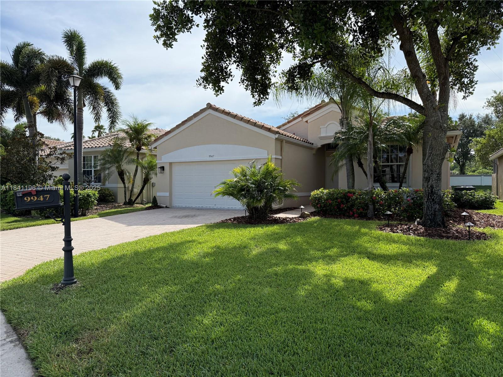 9947 Torino Dr, Lake Worth, Florida image 1