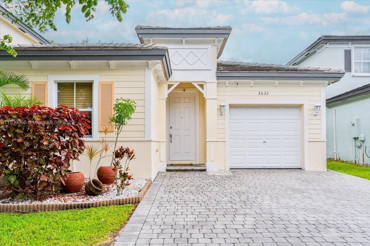 3632 NE 1st St, Homestead, Florida image 1