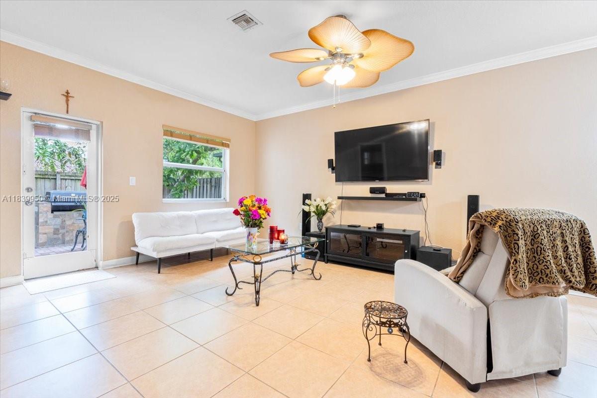 3632 NE 1st St, Homestead, Florida image 20