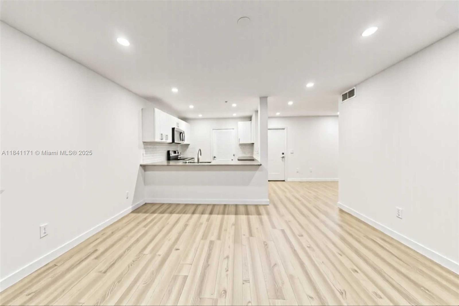 Property photo # 2