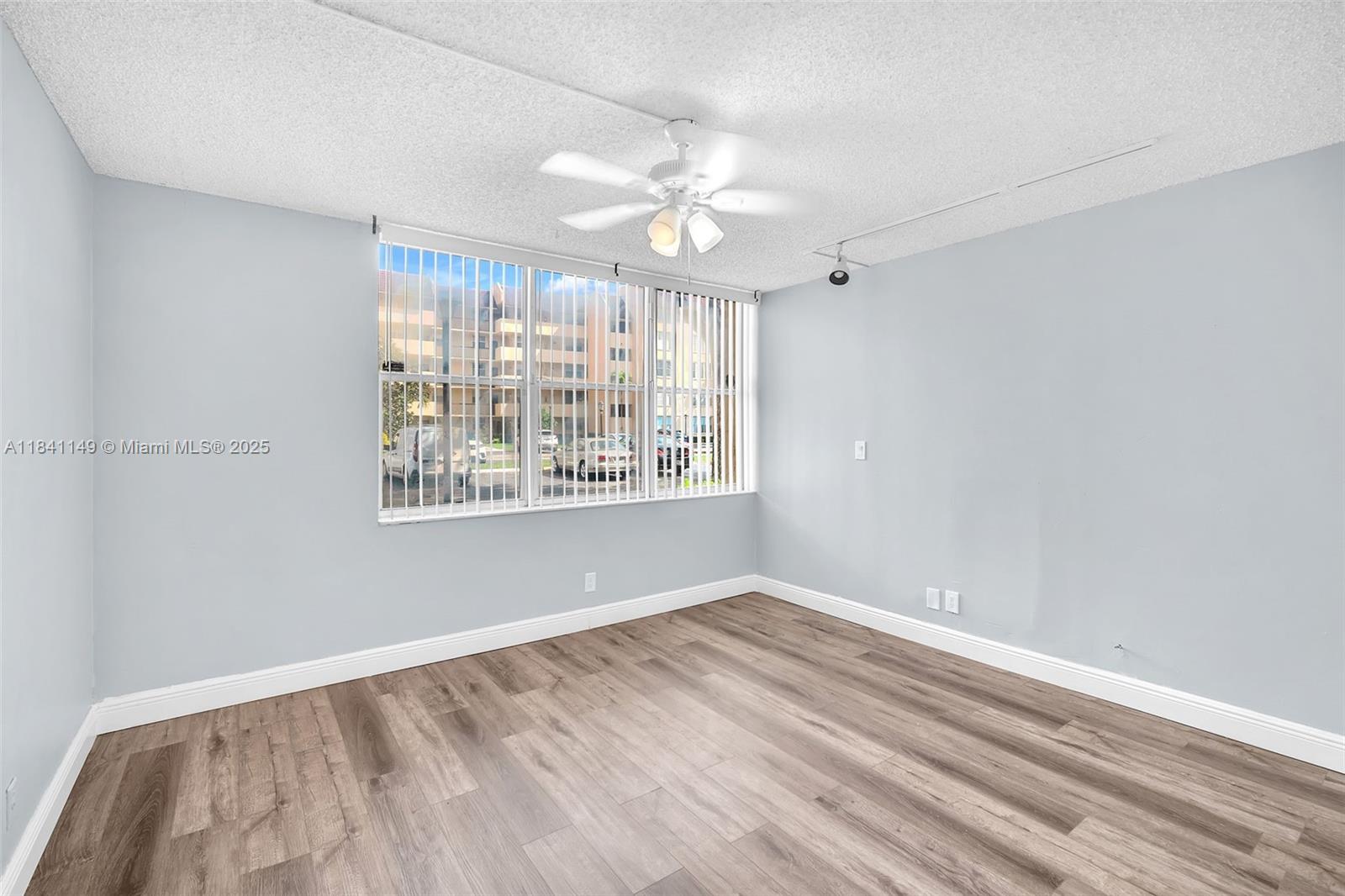 3671 Environ Blvd, Lauderhill, Florida image 16