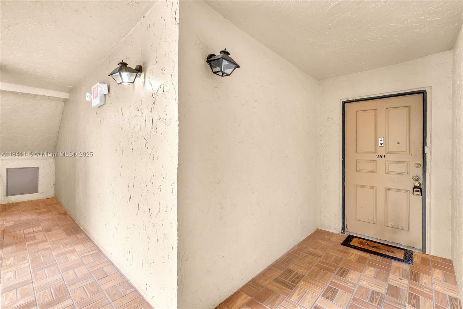 3671 Environ Blvd, Lauderhill, Florida image 9
