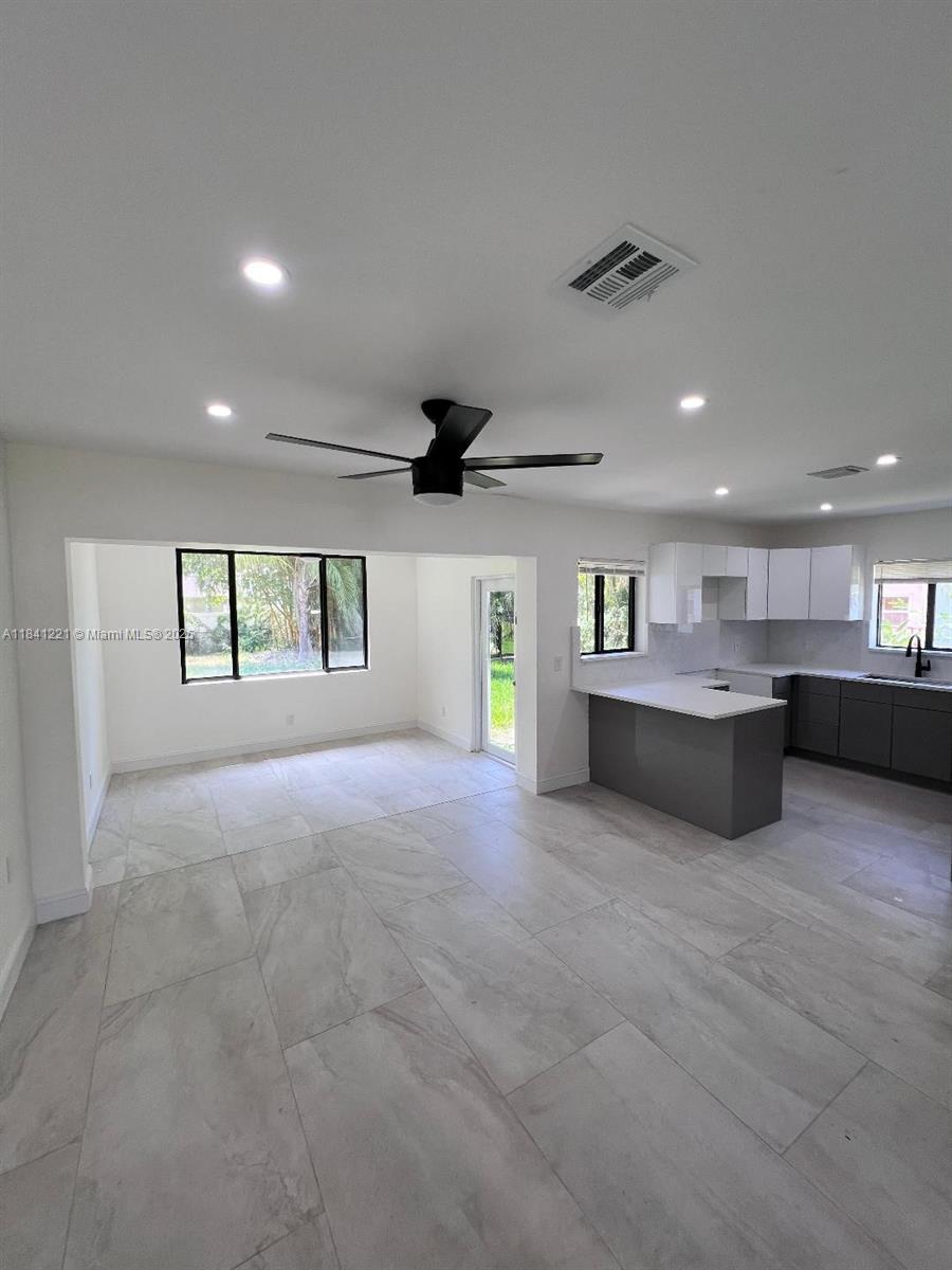 1718 Bayshore Blvd, Clearwater, Florida image 3