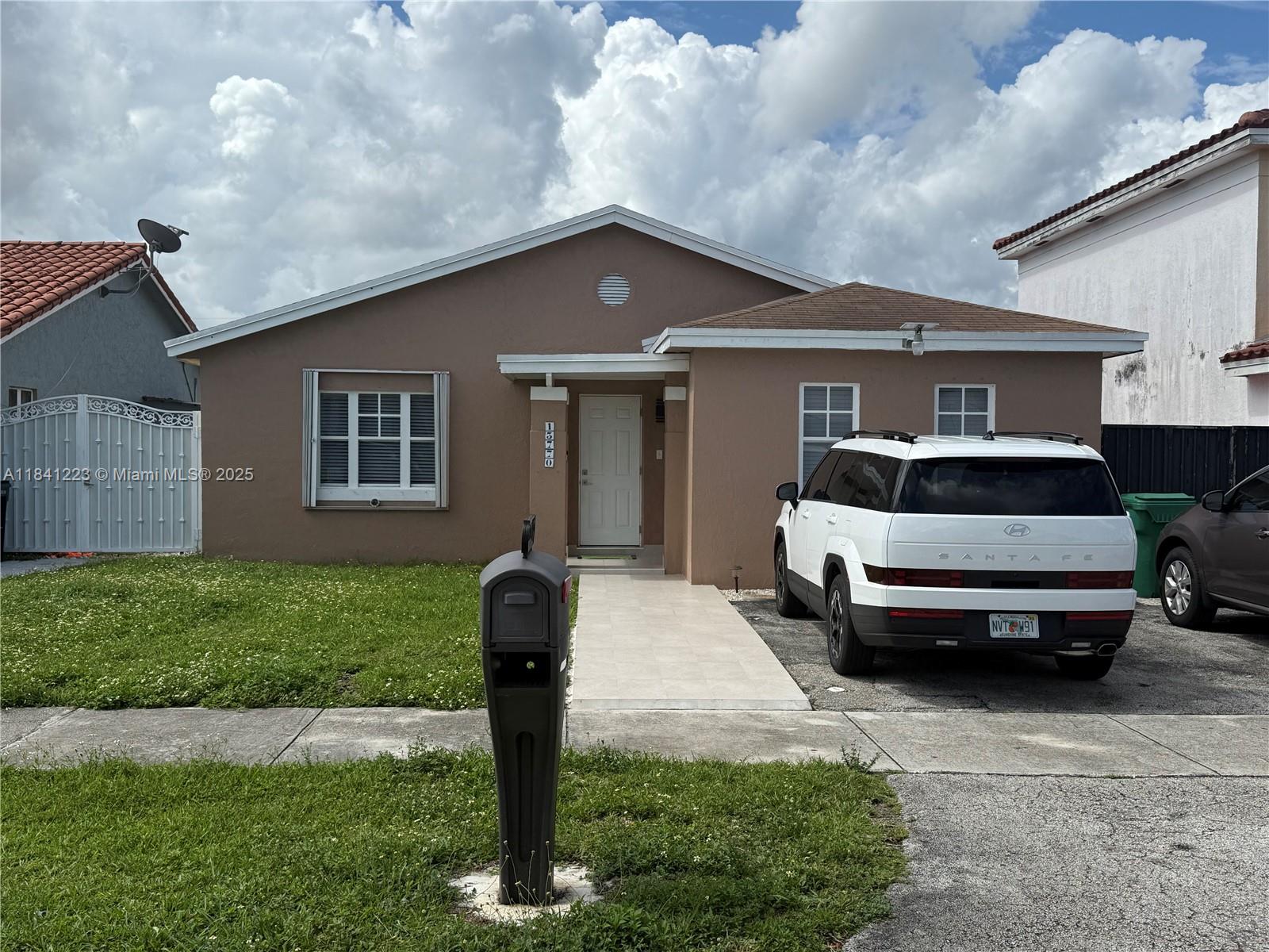 Property photo # 0