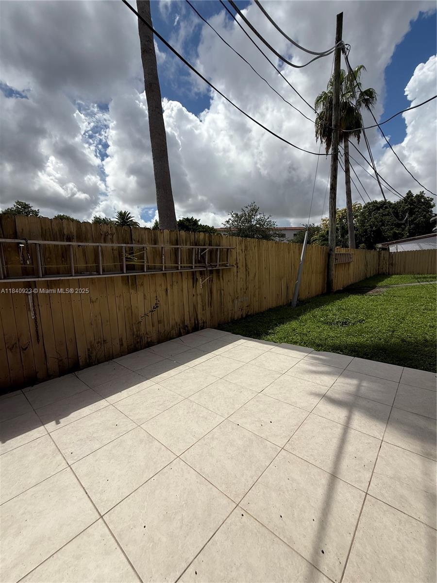 11 Olive Dr #E, Hialeah, Florida image 22