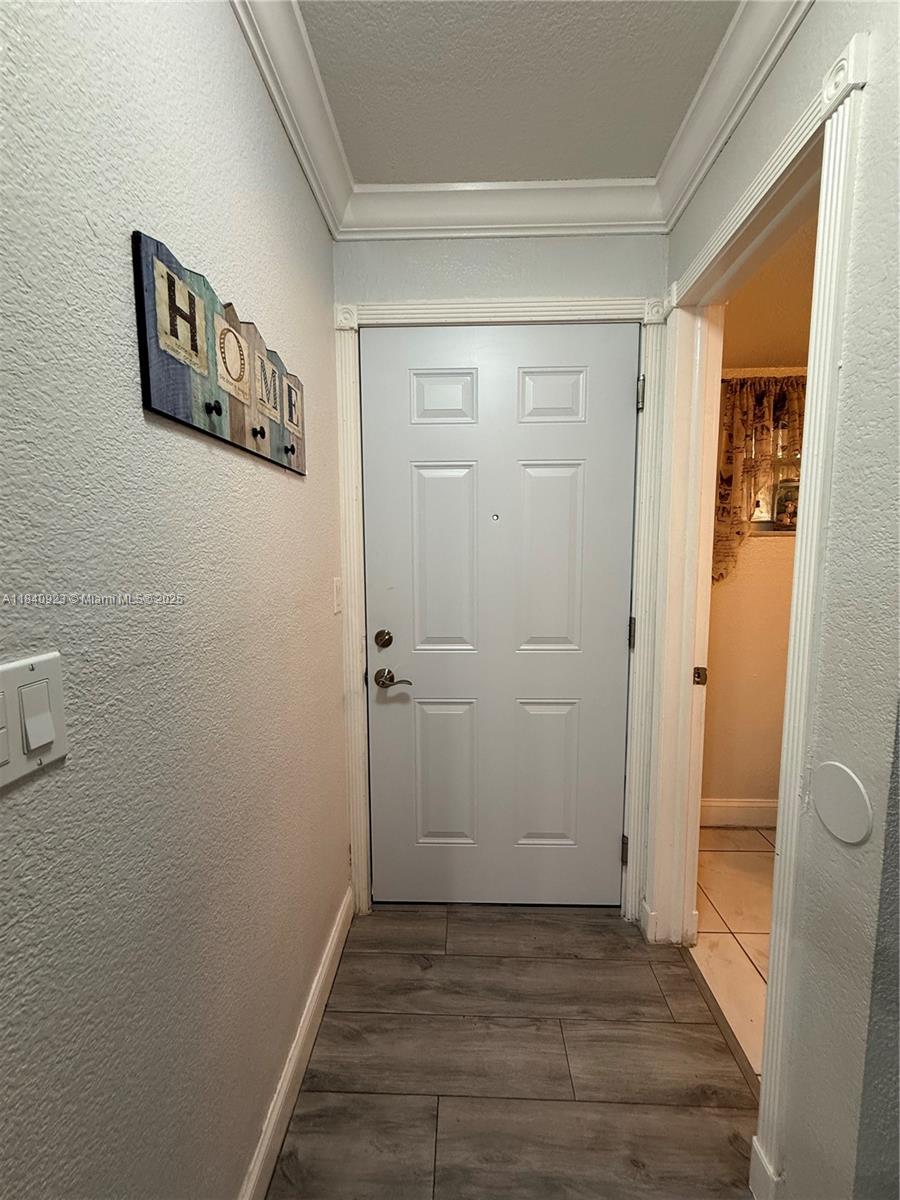 11 Olive Dr #E, Hialeah, Florida image 25