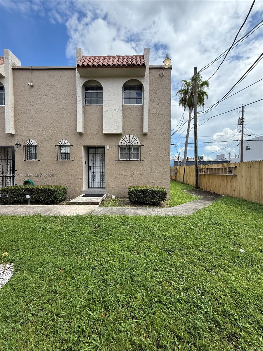 11 Olive Dr #E, Hialeah, Florida image 31