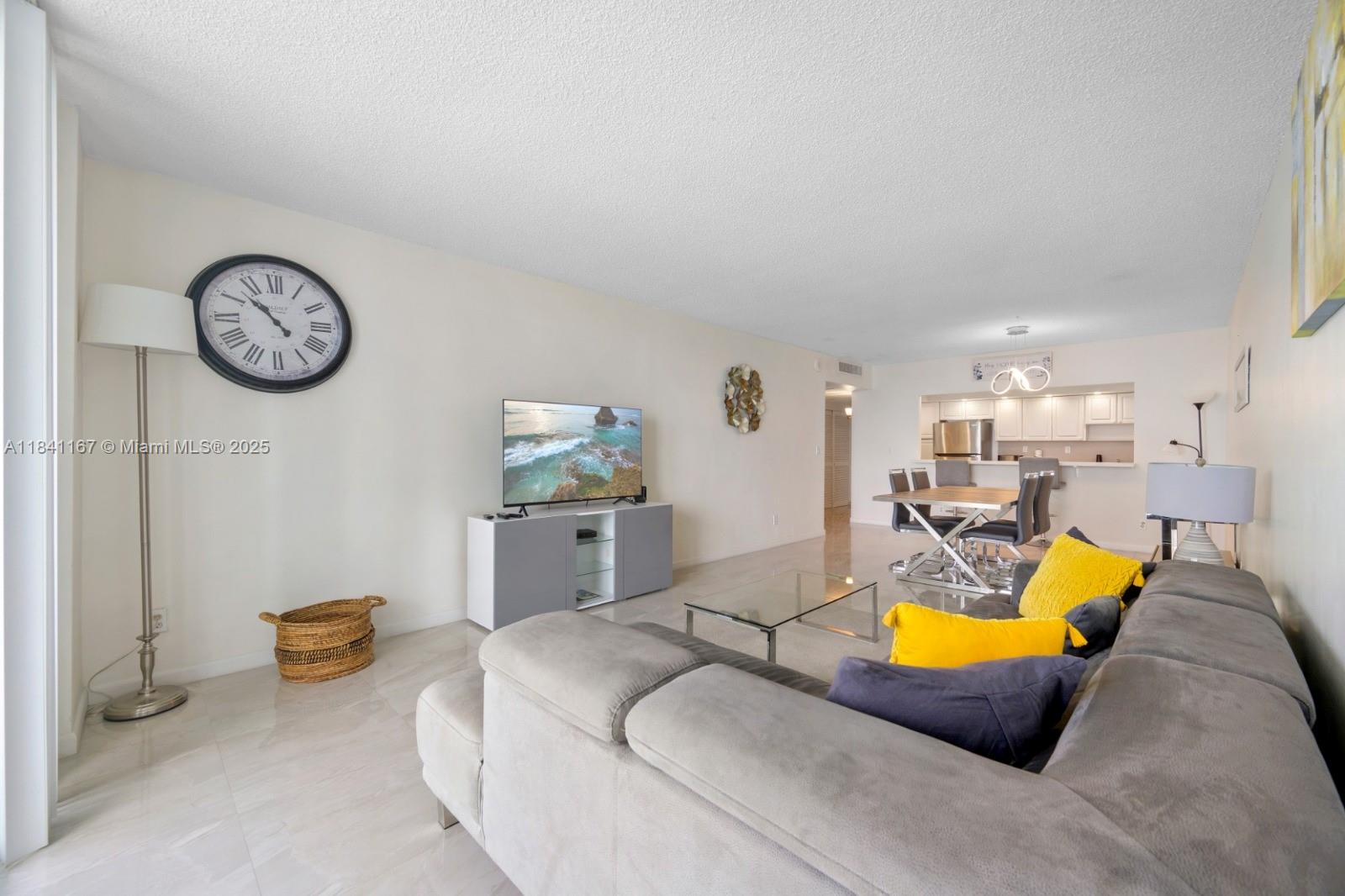 Property photo # 6