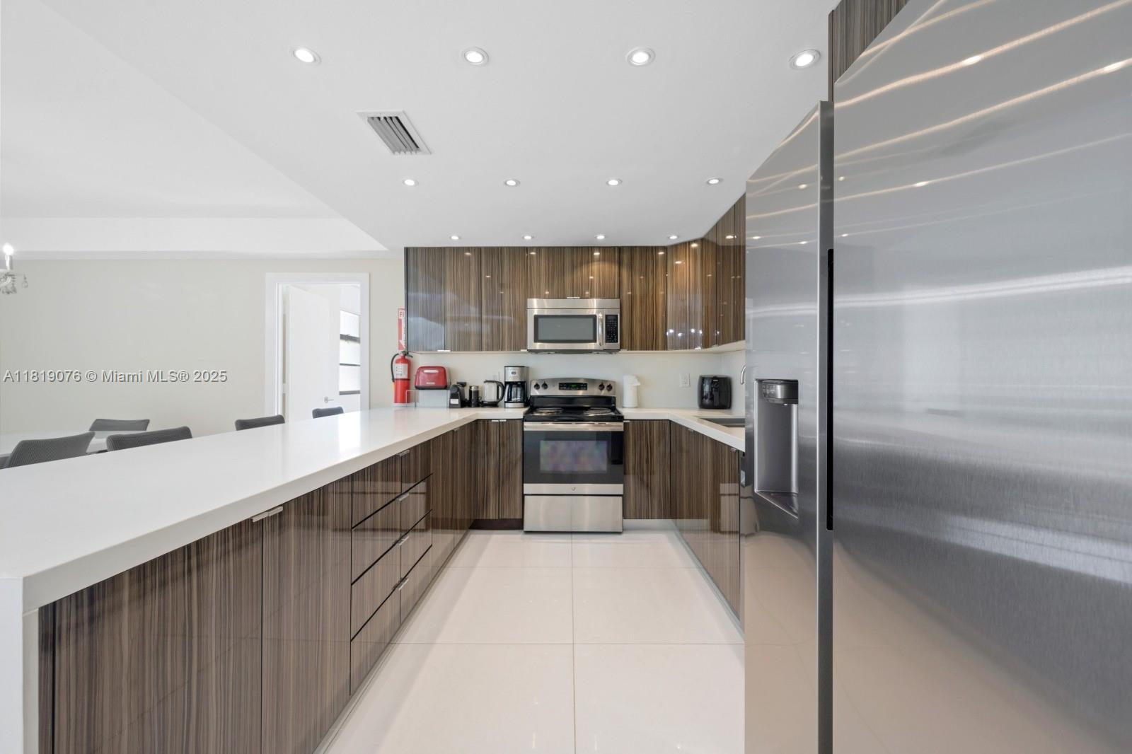 Property photo # 4