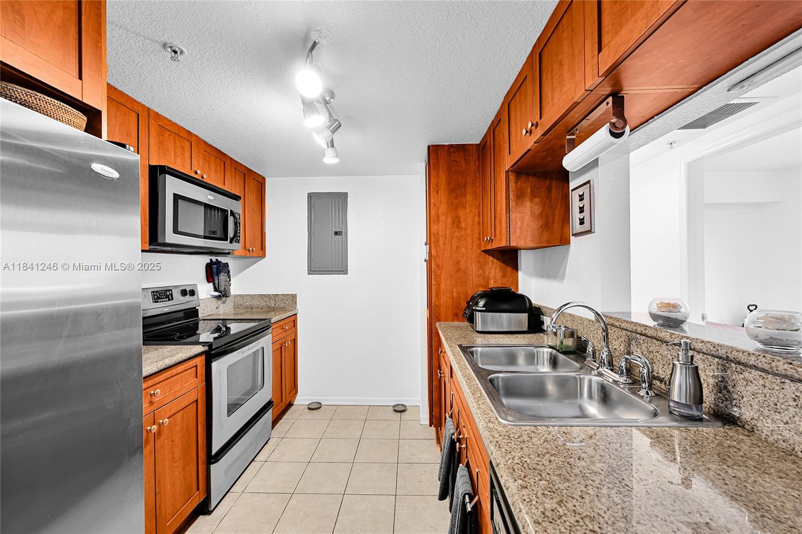 Property photo # 3