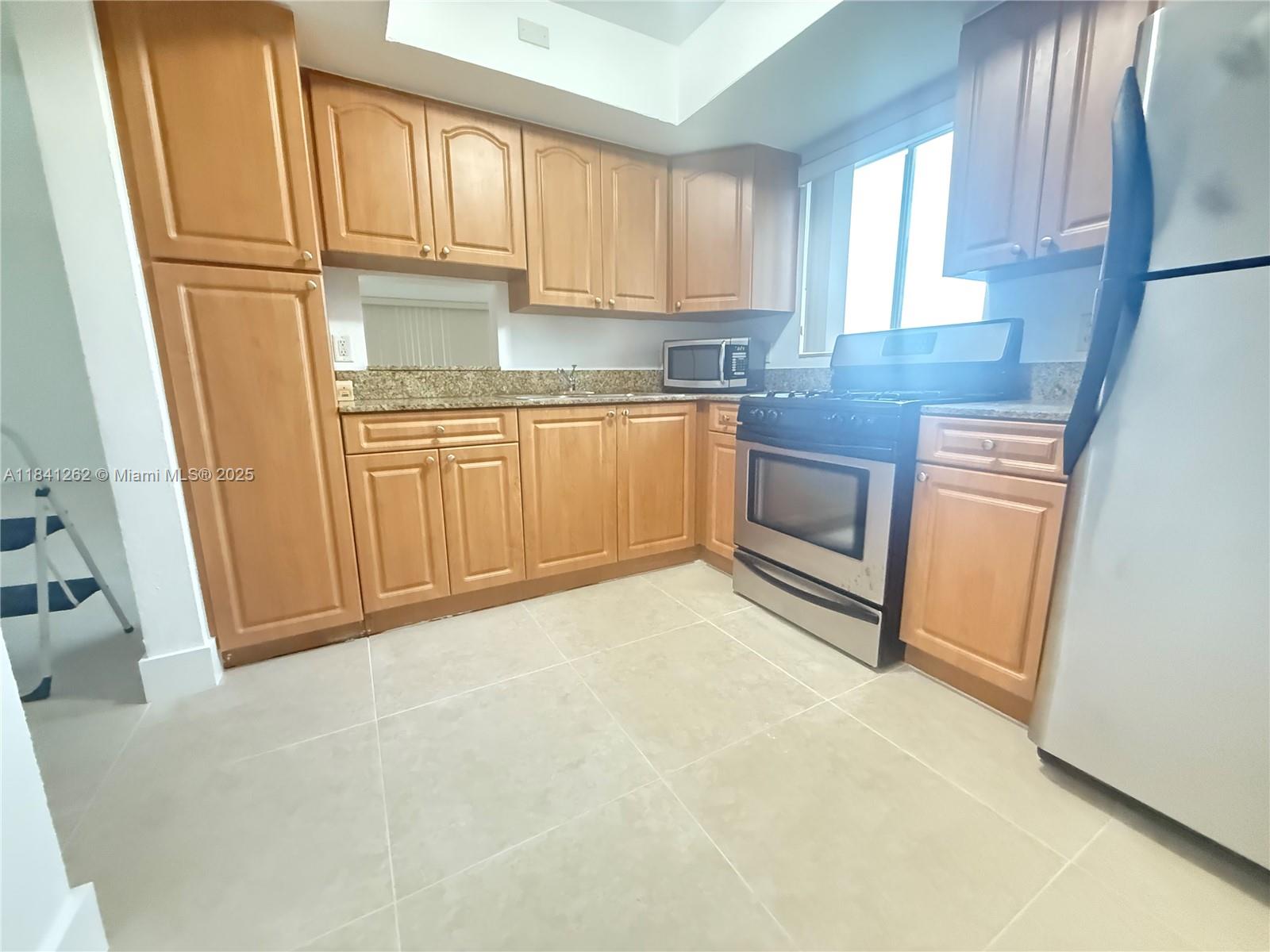 Property photo # 9