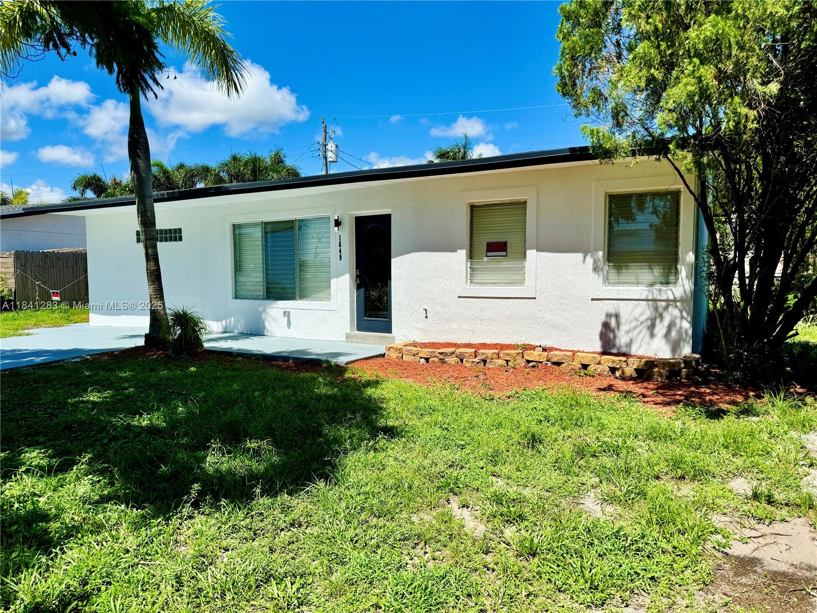 1649 NE 30th Ct, Pompano Beach, Florida image 3