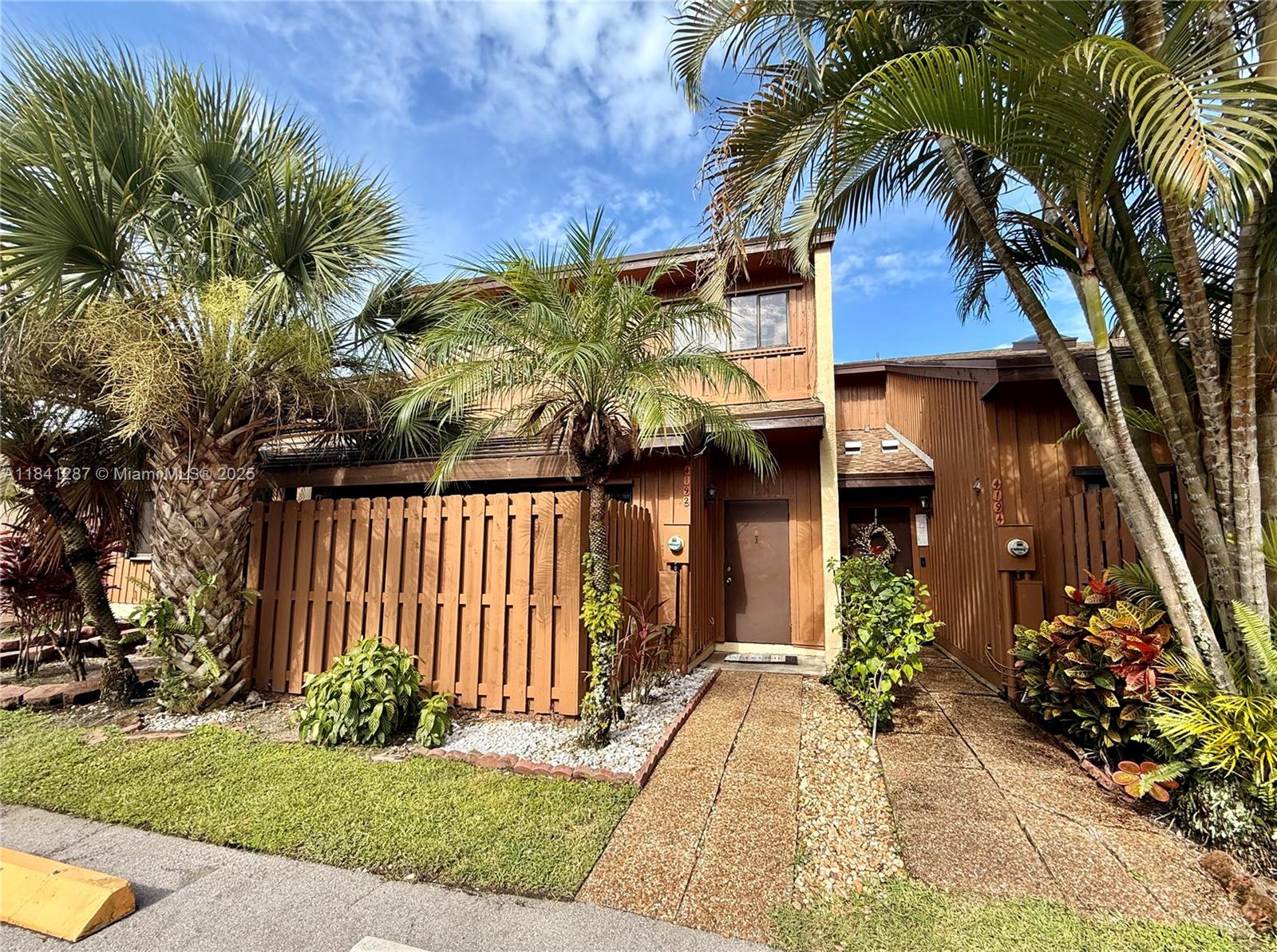 Property photo # 0