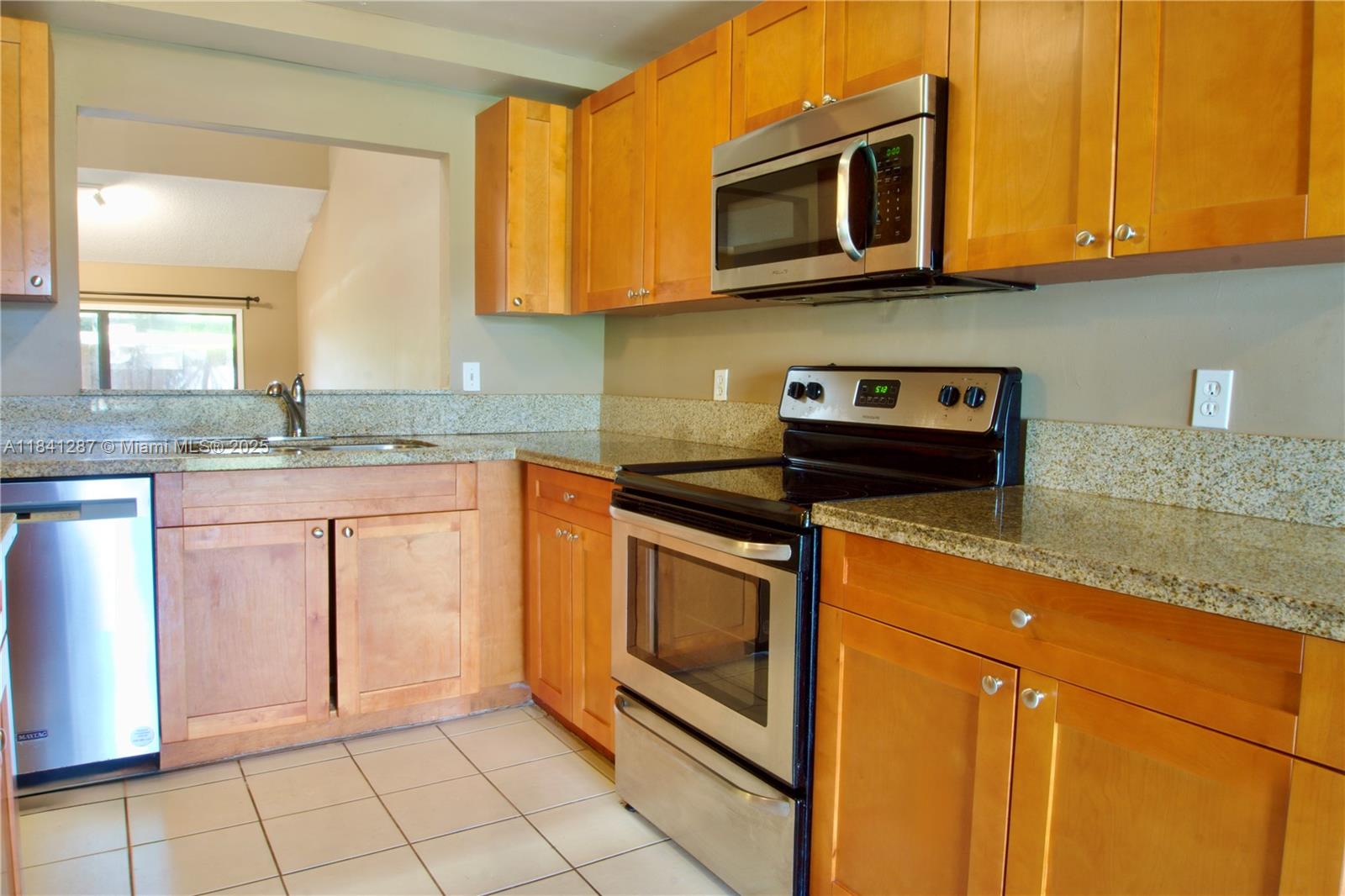 Property photo # 8