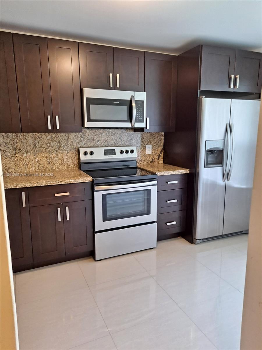 Property photo # 6