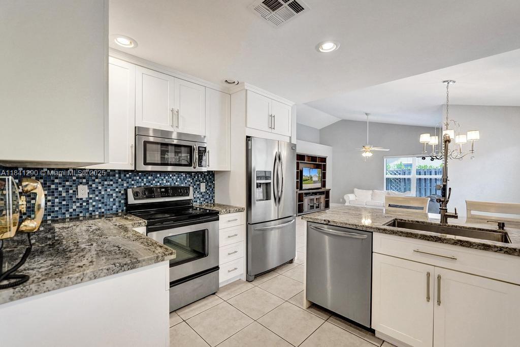 2702 Arborwood Rd, Davie, Florida image 21