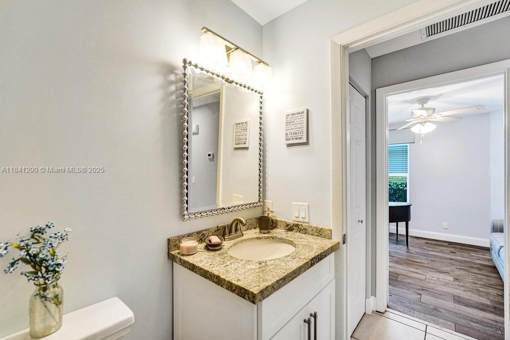2702 Arborwood Rd, Davie, Florida image 28