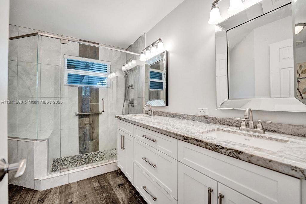 2702 Arborwood Rd, Davie, Florida image 33