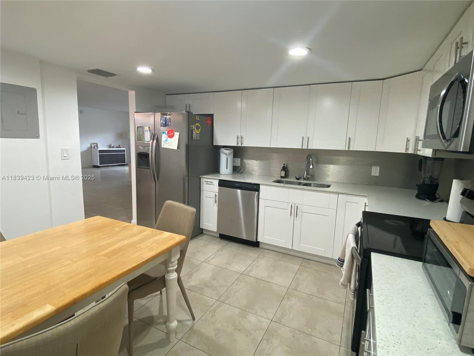 Property photo # 0