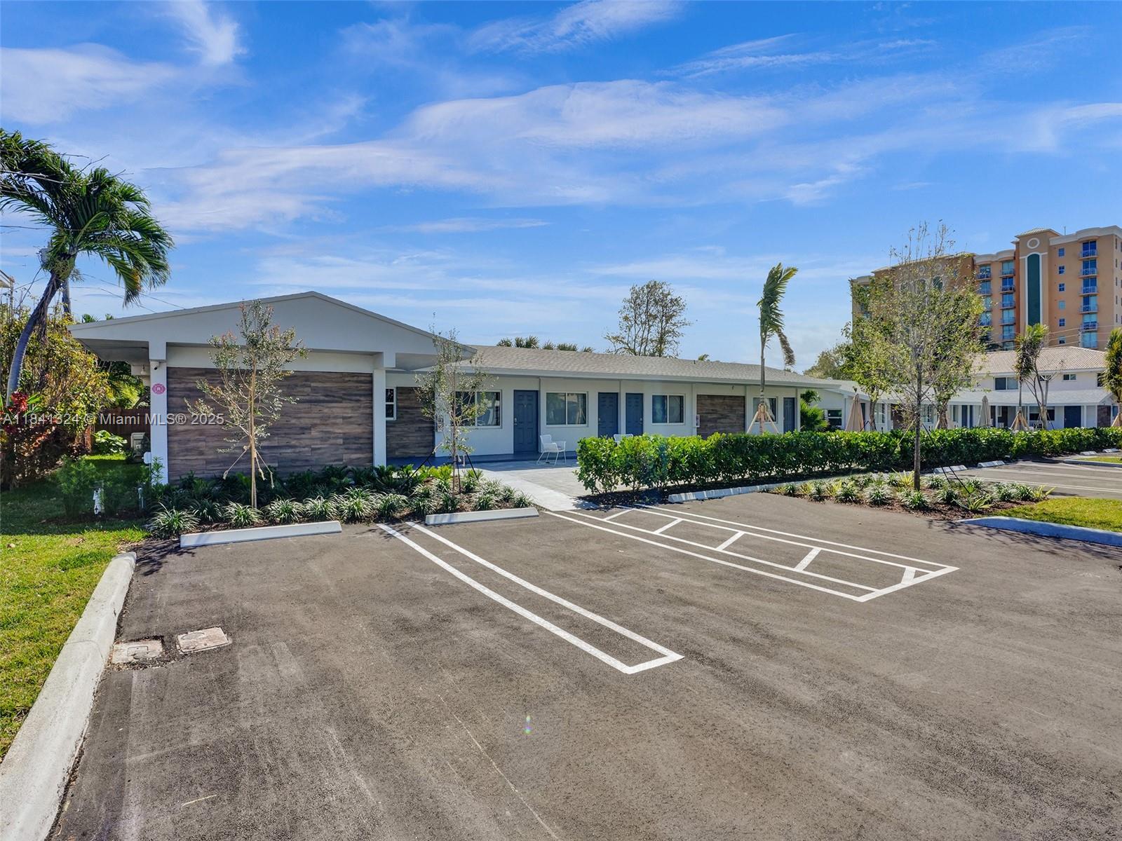 3204-3208 NE 9th St, Pompano Beach, Florida image 1