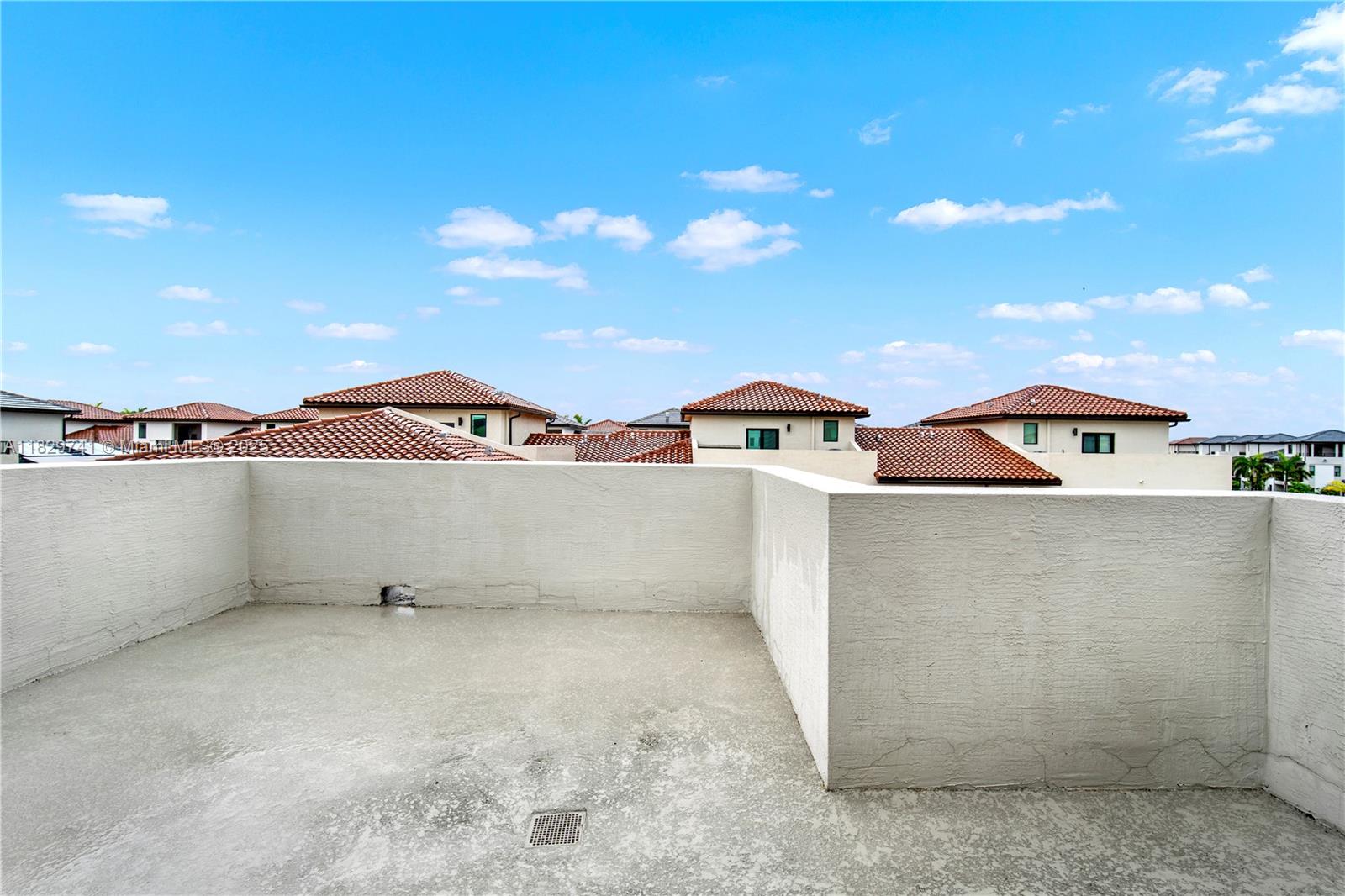 4413 NW 83rd Path, Doral, Florida image 25