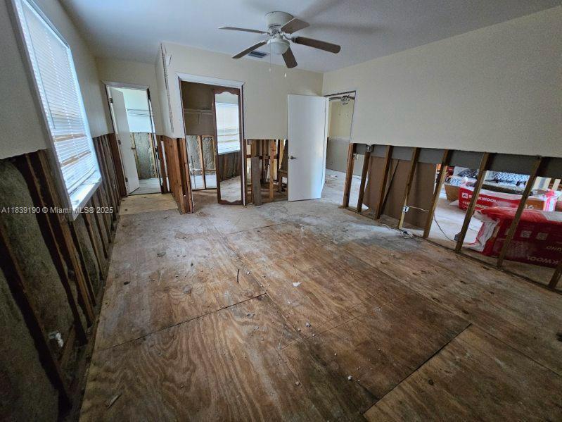 Residential, Crystal River, Florida image 12
