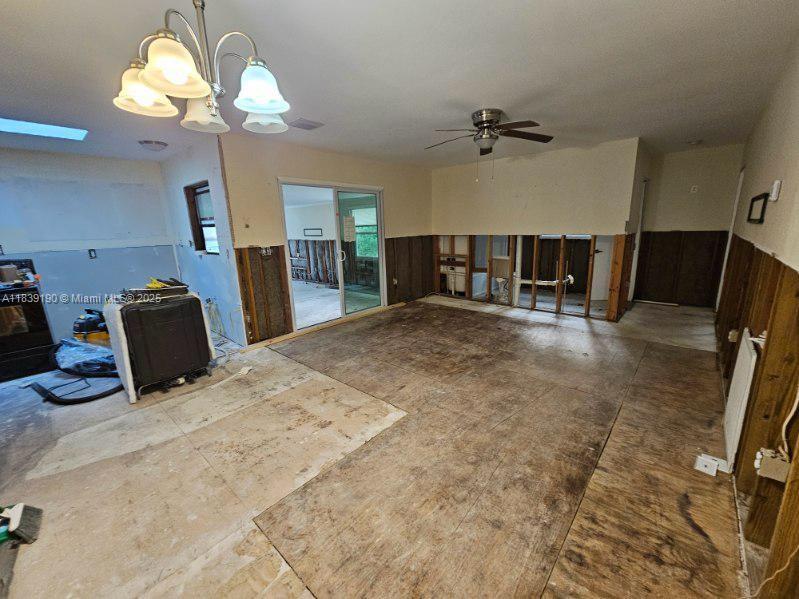 Residential, Crystal River, Florida image 21