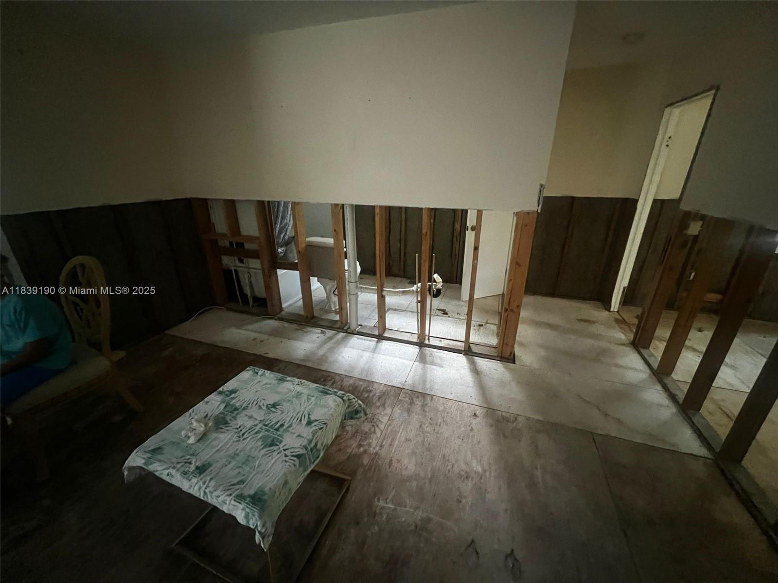Residential, Crystal River, Florida image 34