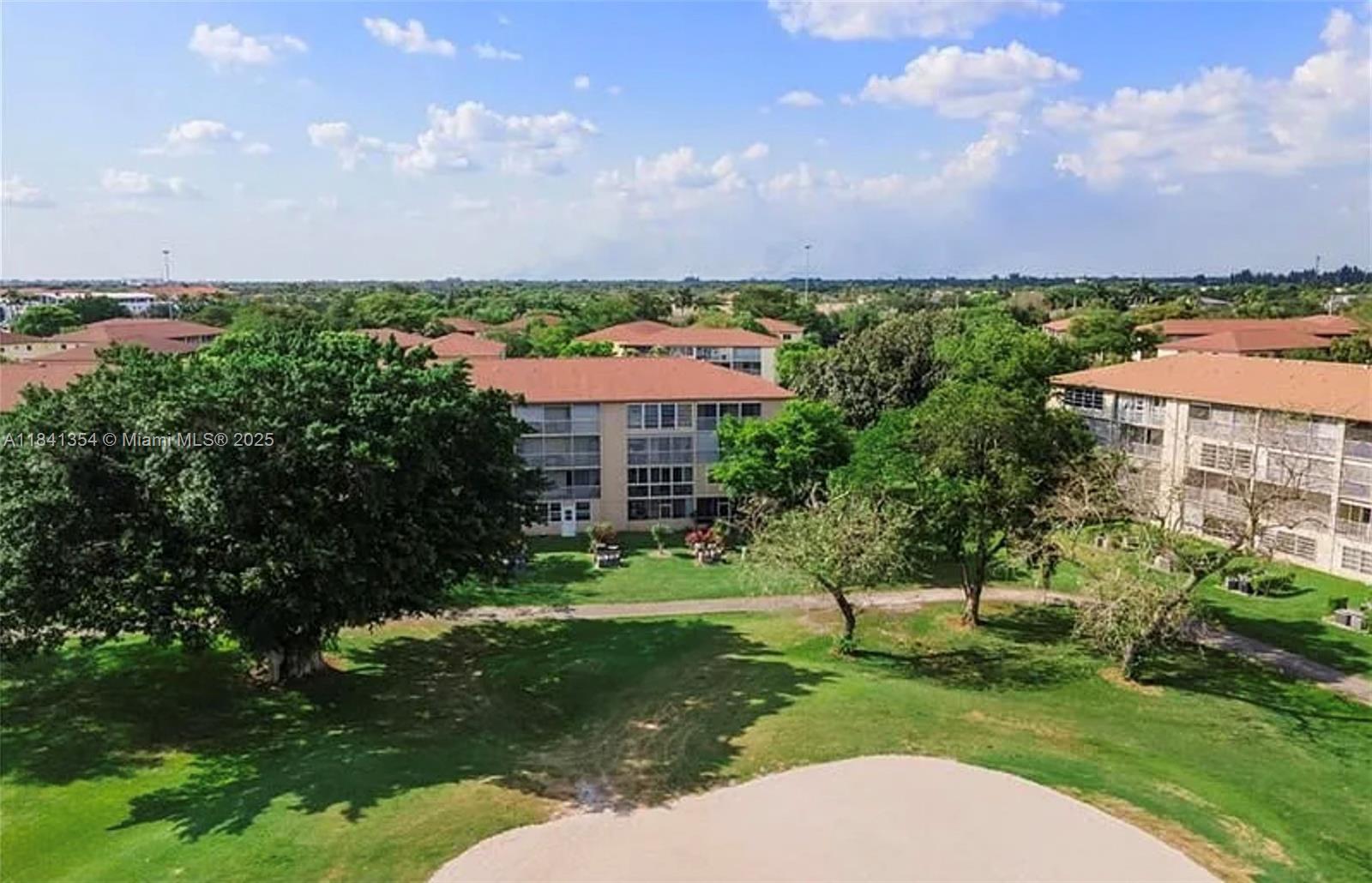 13450 SW 3rd St #401D, Pembroke Pines, Florida image 32