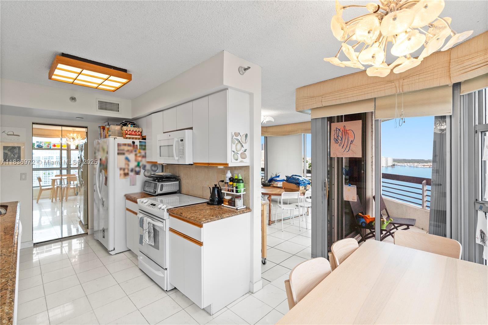 19101 NE 36th Ct #2405, Aventura, Florida image 11