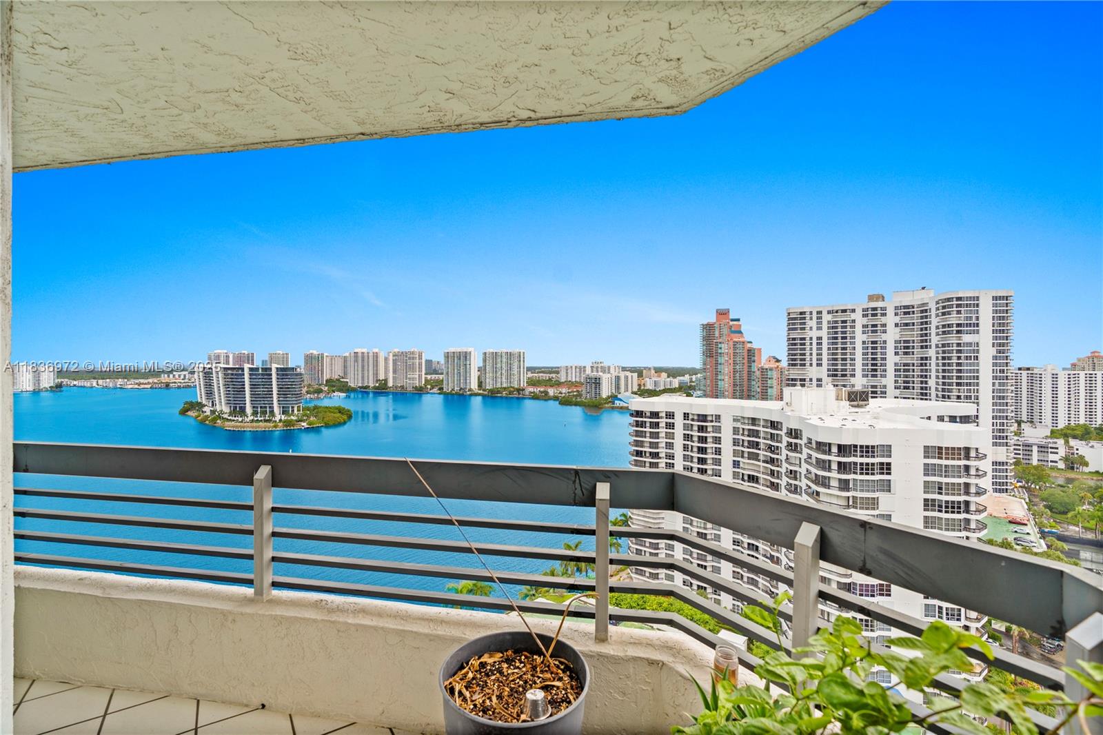 19101 NE 36th Ct #2405, Aventura, Florida image 13