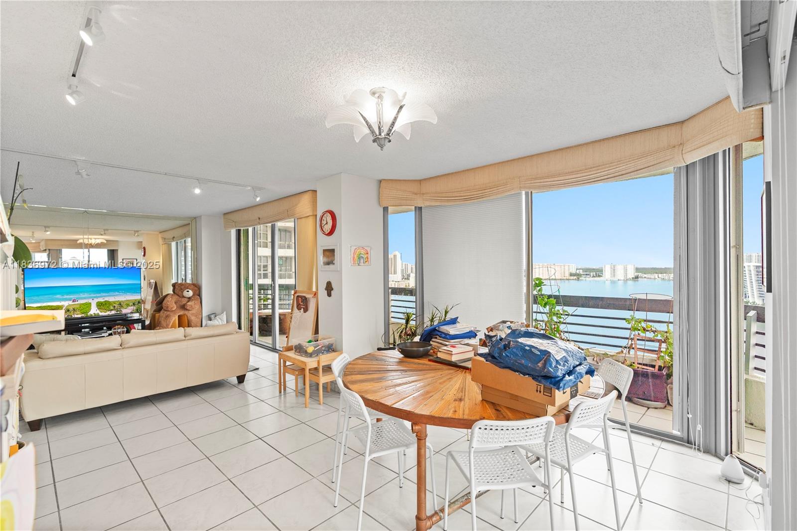 19101 NE 36th Ct #2405, Aventura, Florida image 8