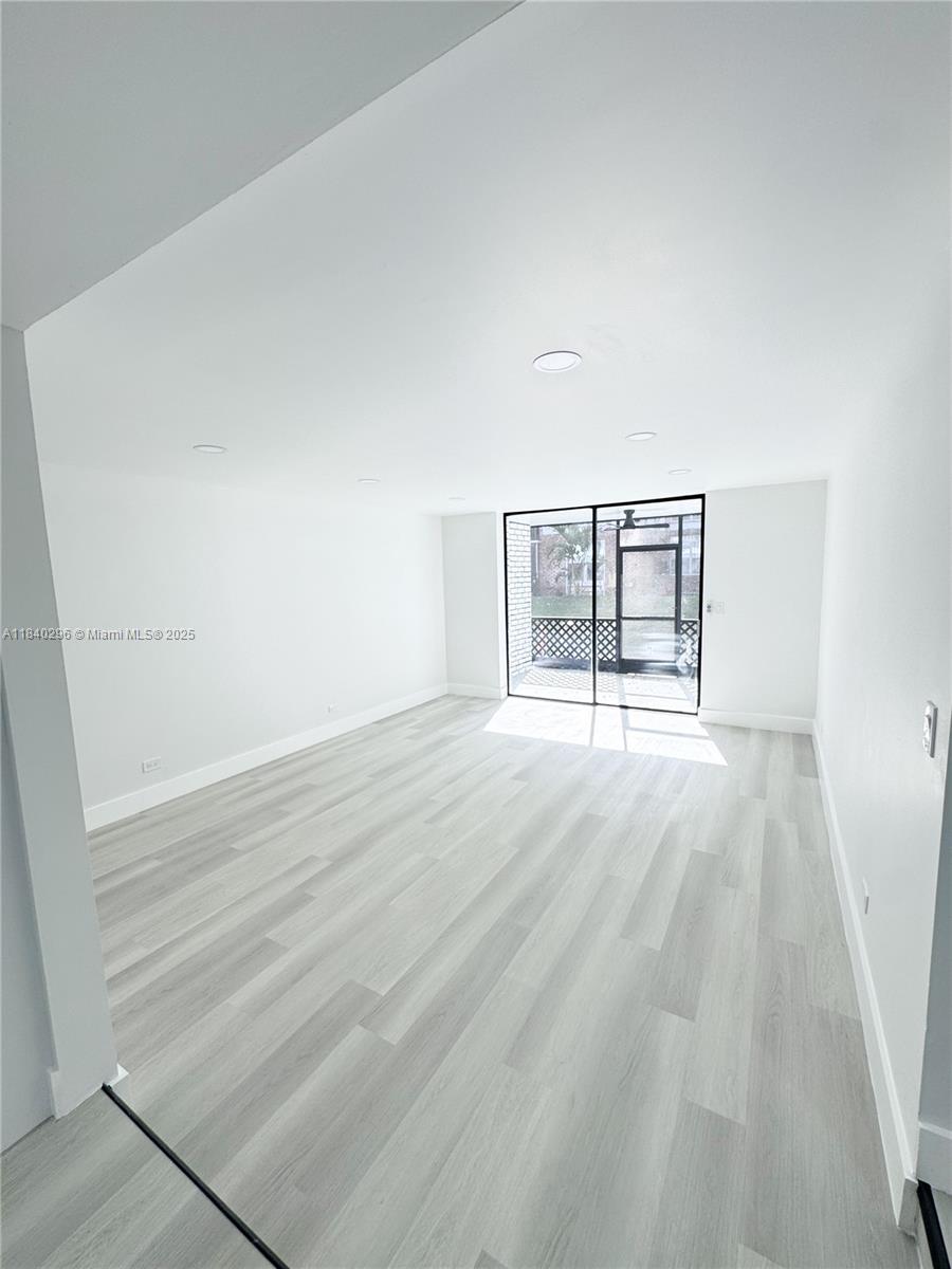 3660 Inverrary #1Y, Lauderhill, Florida image 6