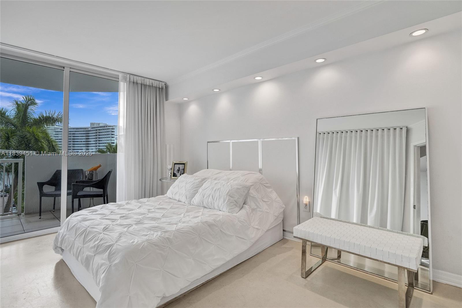 1621 Bay Rd #606, Miami Beach, Florida image 13