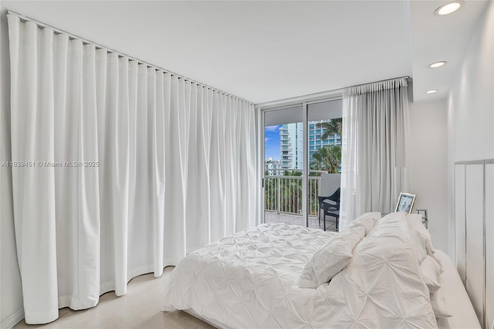 1621 Bay Rd #606, Miami Beach, Florida image 15