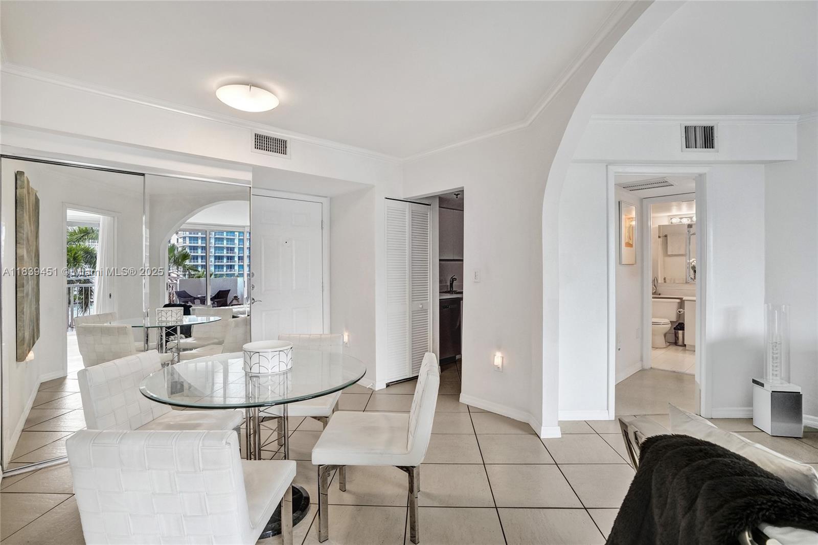 1621 Bay Rd #606, Miami Beach, Florida image 3