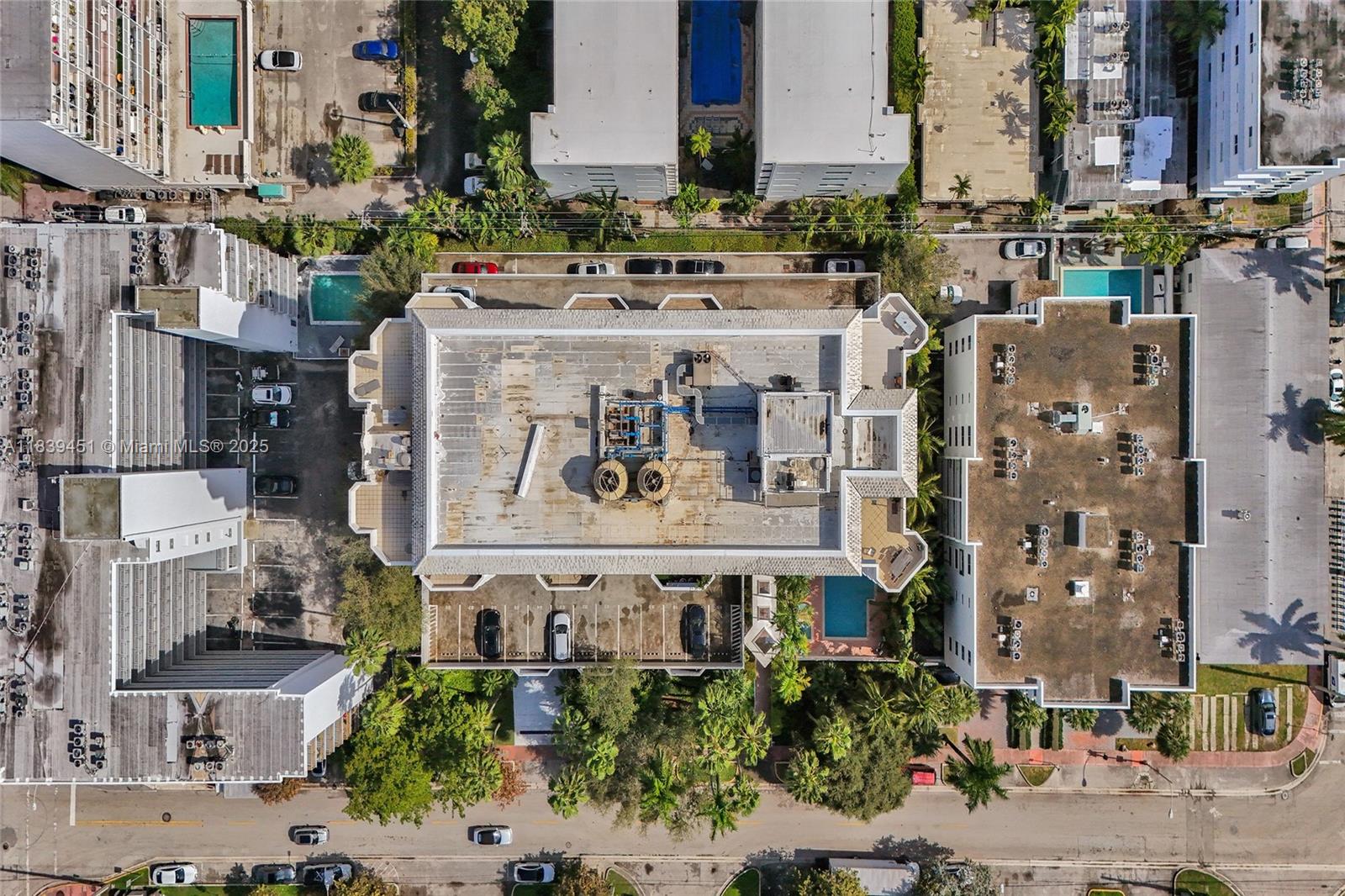 1621 Bay Rd #606, Miami Beach, Florida image 42