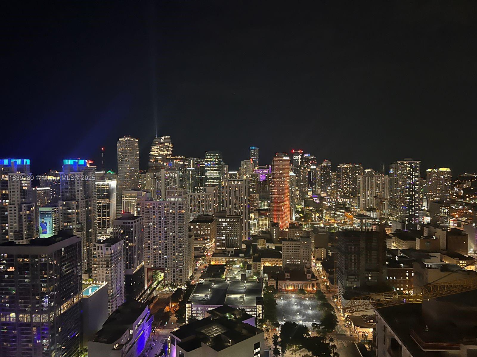 Condo for Sale in Miami, FL